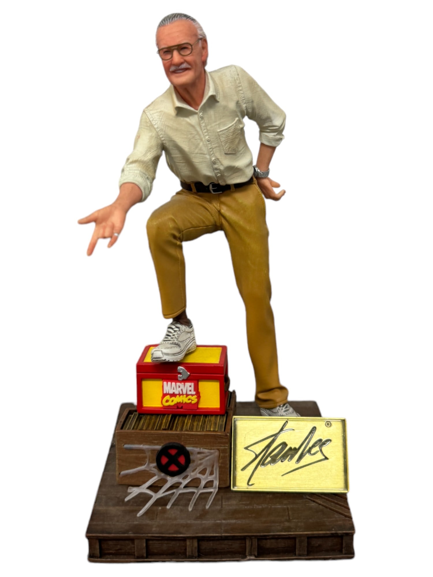 Iron Studios Art Scale 1/10 Stan Lee Deluxe Statue (1 of 5)