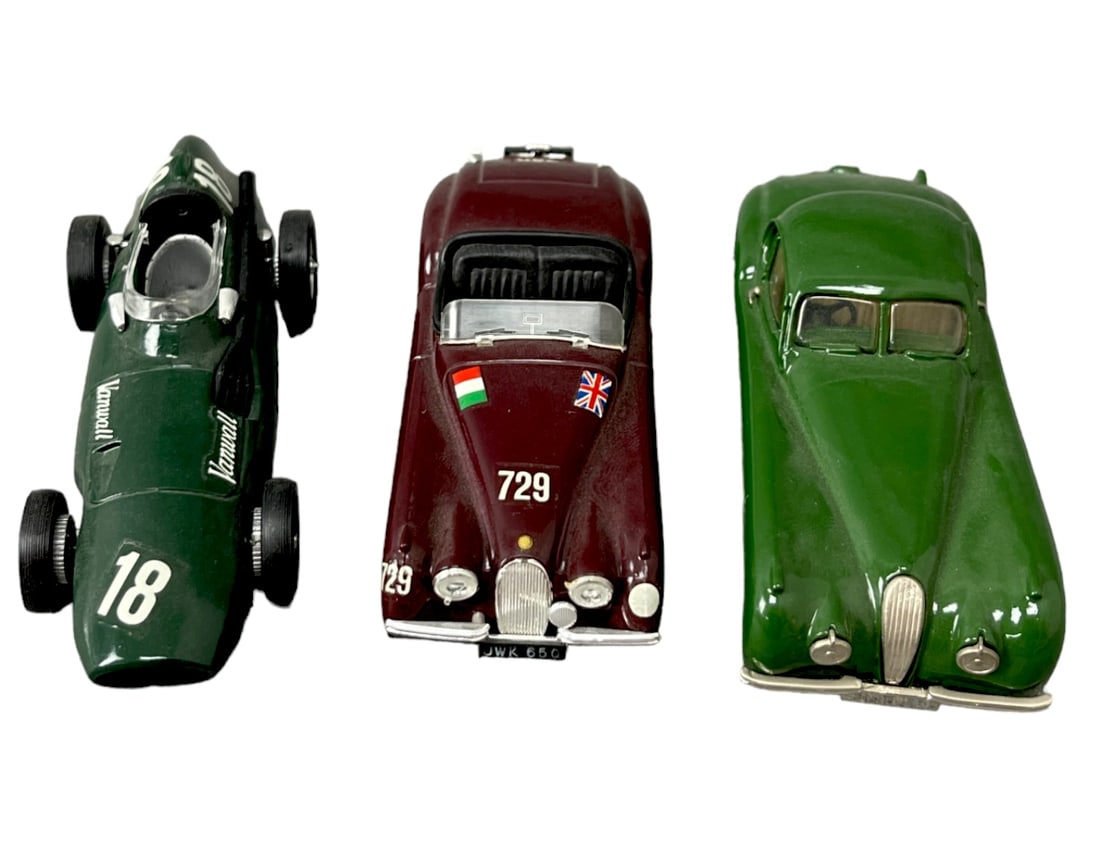 Vintage Model Car 1:43 COLLECTION J. Mi. Frankenheimer: THIS CAR FROM THE COLLECTION OF John Michael Frankenheimer was an American film and television director known for social dramas and action/suspense films. Among his credits were Birdman of Alcatraz, T