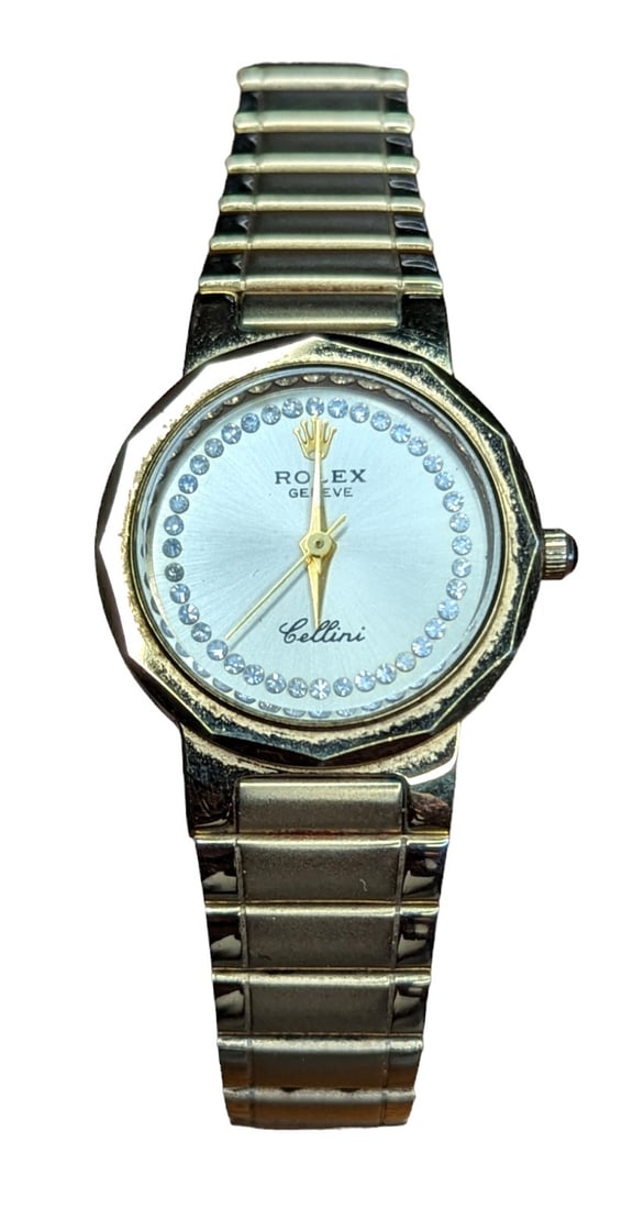 Wrist watch: As is. Not authenticated. We do not guarantee. Not tested