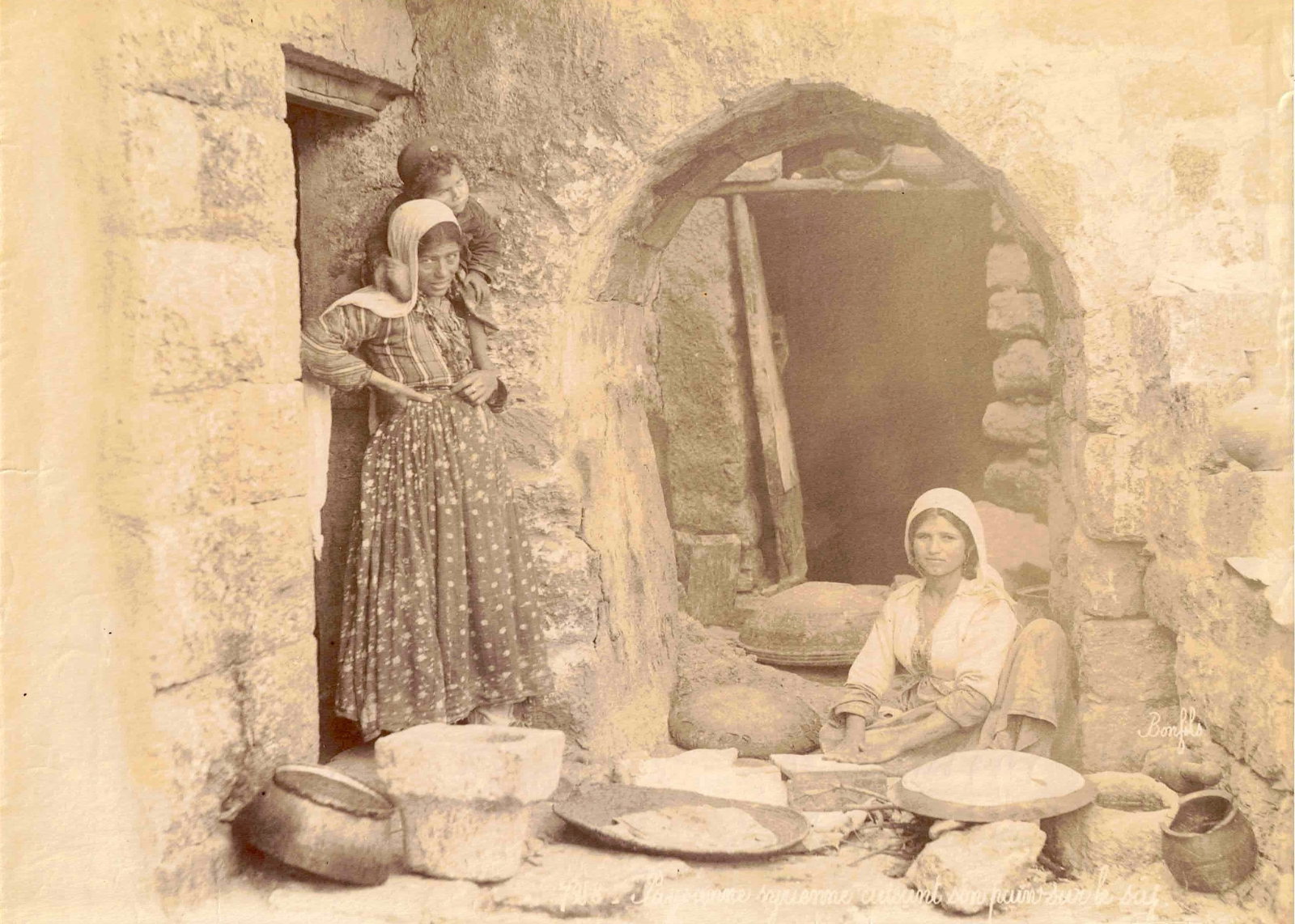 ORIGINAL ANTIQUE RAREST Albumen PHOTO SYRIAN WOMEN OTTOMAN PERIOD: RAREST Albumen PHOTO SYRIAN WOMEN OTTOMAN PERIOD 10 3/8 x 8 3/8,