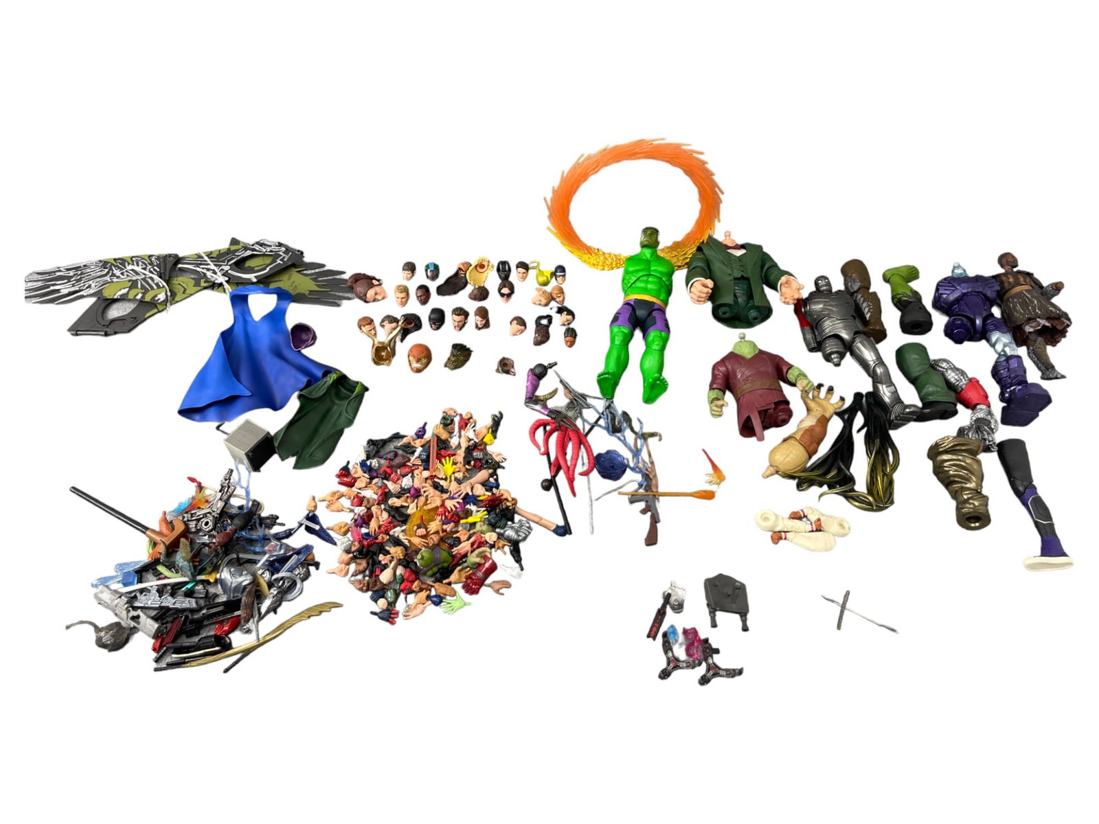 Huge Lot Of Marvel Hasbro Missing Parts Heads, Guns Accesories Ect...: Huge Lot Of Marvel Hasbro Missing Parts Heads, Guns Accesories Ect...