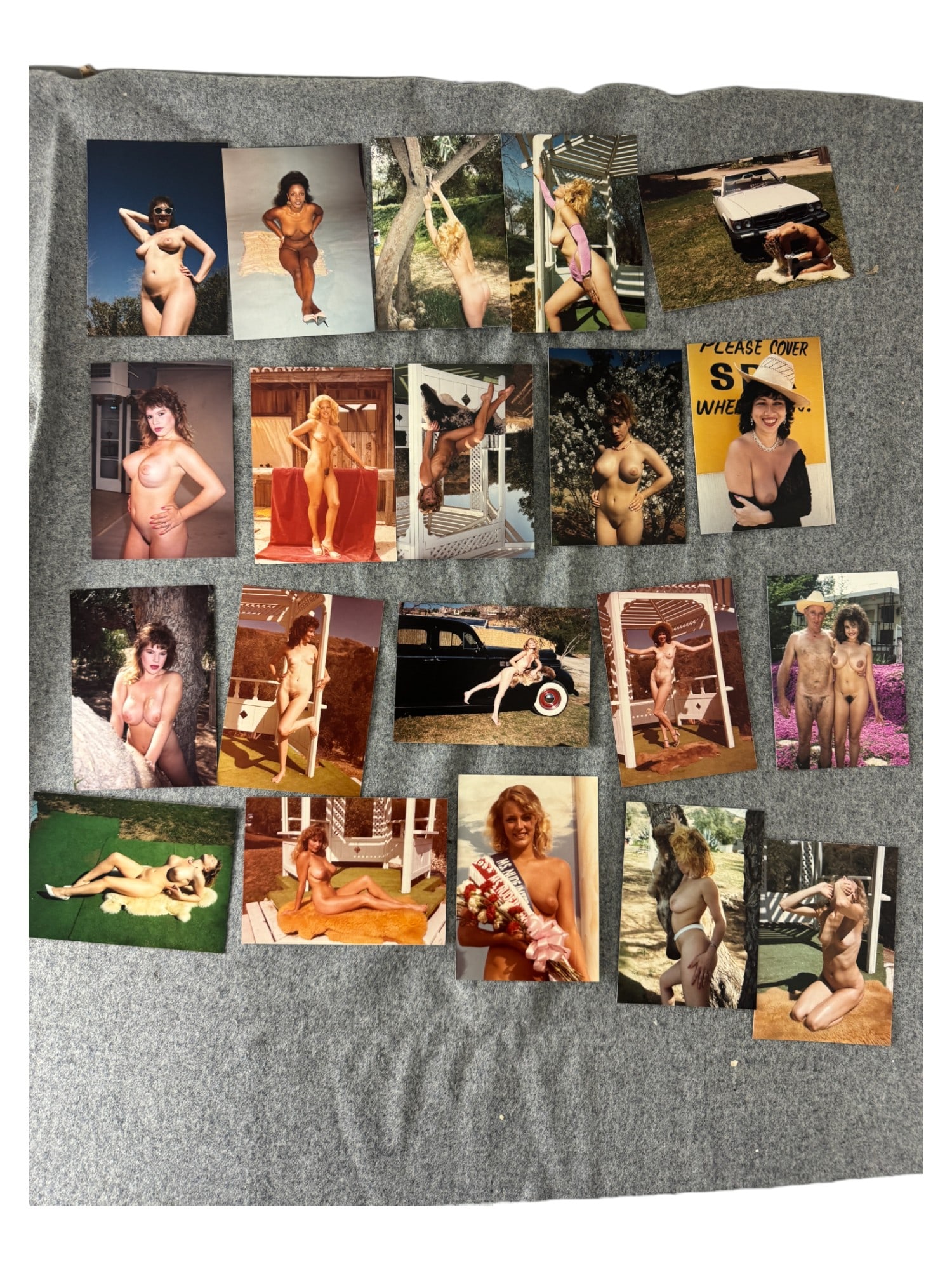 Vintage Pin Up Nude Female Model Photograph Collection: Vintage Pin Up Nude Female Model Photograph Collection