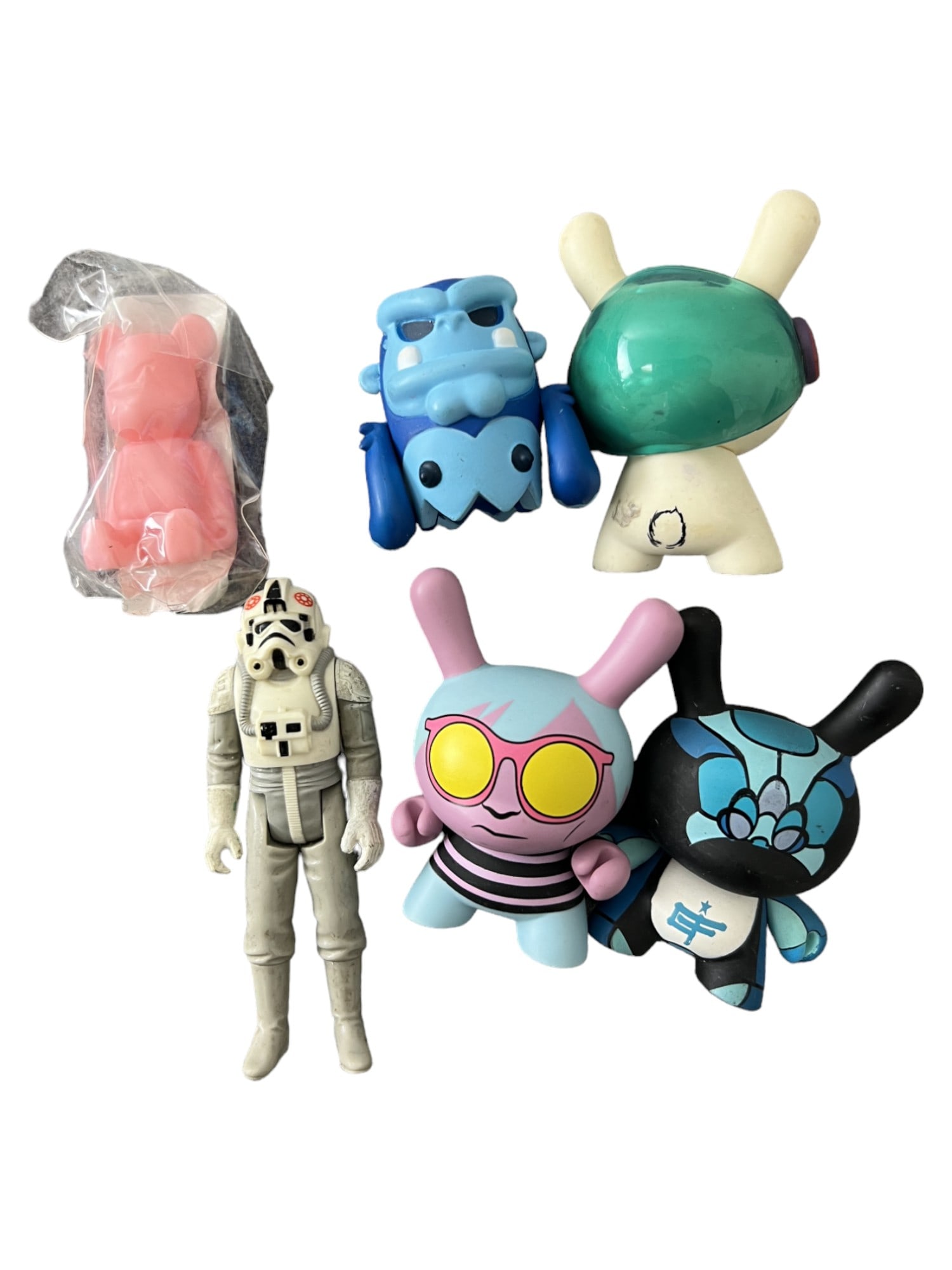KIDROBOT DUNNY VINYL FIGURE COLLECTION LOT (1 of 9)