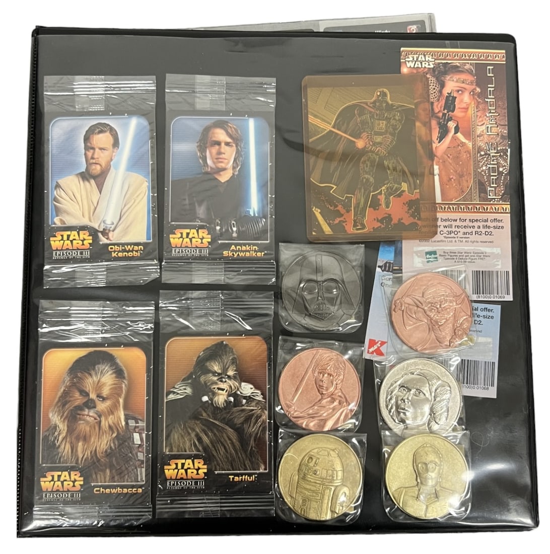 STAR WARS TRADING CARD RARE COLLECTION LOT IN BINDER (1 of 15)