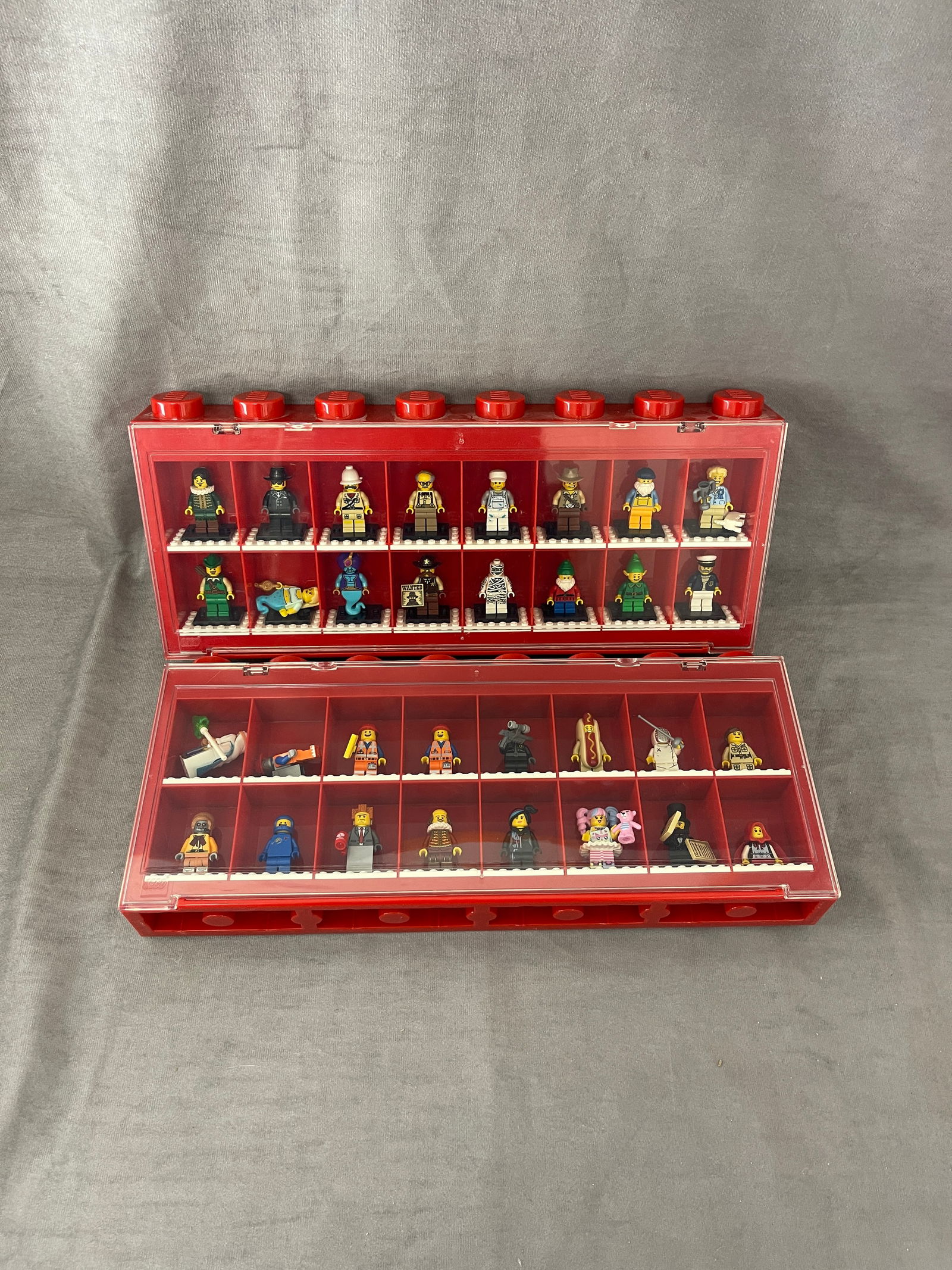 LEGO Minifigure Mini Lego People and Display Case Collection Lot (1 of 9)