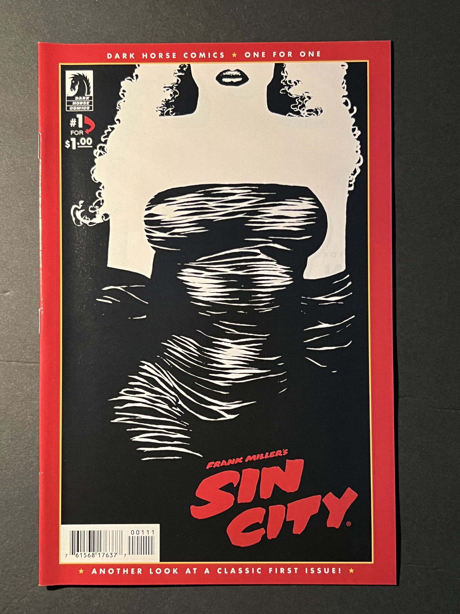 Sin City #1 Dark Horse Comic Book (1 of 3)