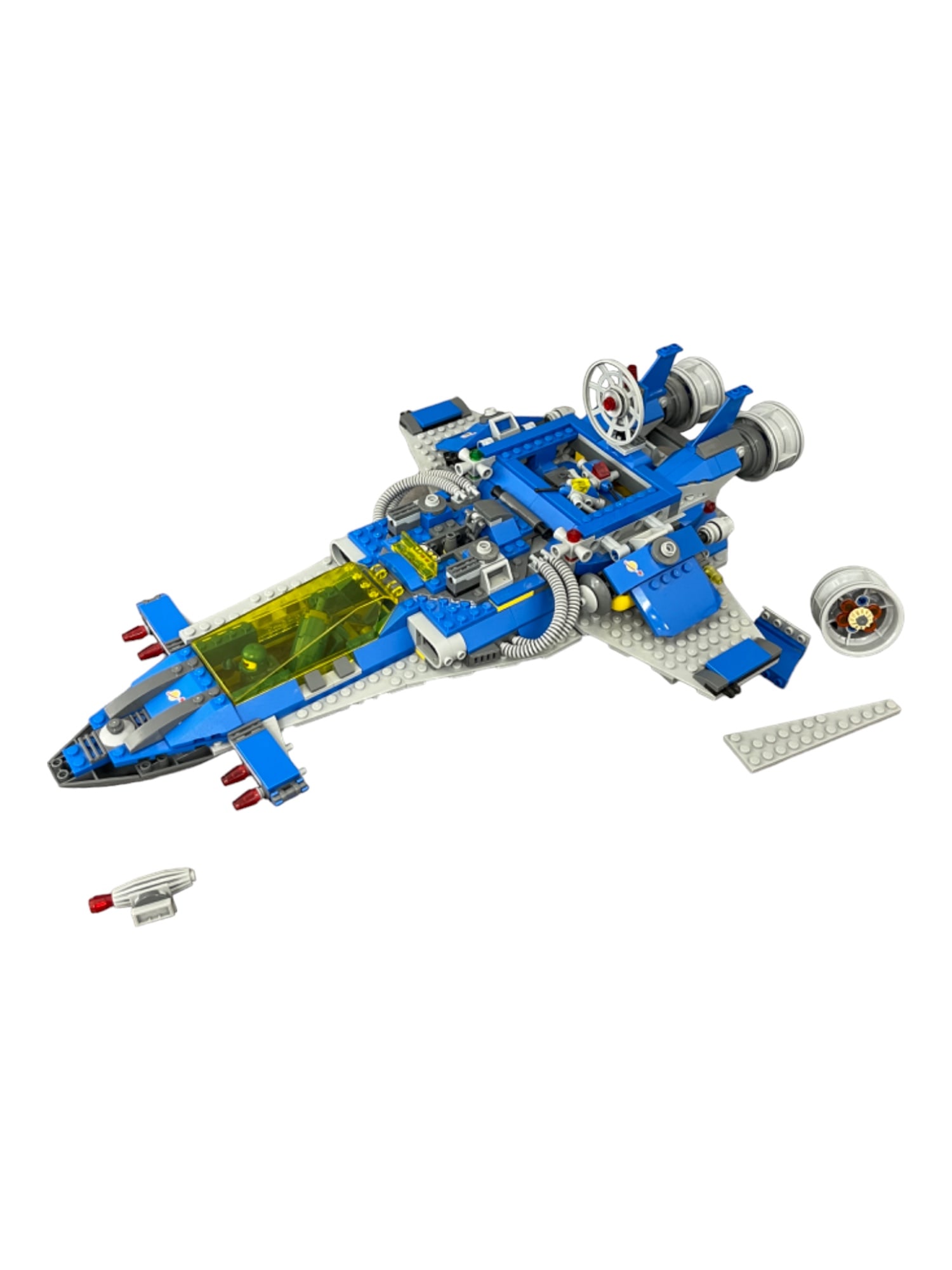 LEGO Movie 70816 Benny's Spaceship, Spaceship, Spaceship! Building Set: LEGO Movie 70816 Benny's Spaceship, Spaceship, Spaceship! Building Set some parts may be missing from built set