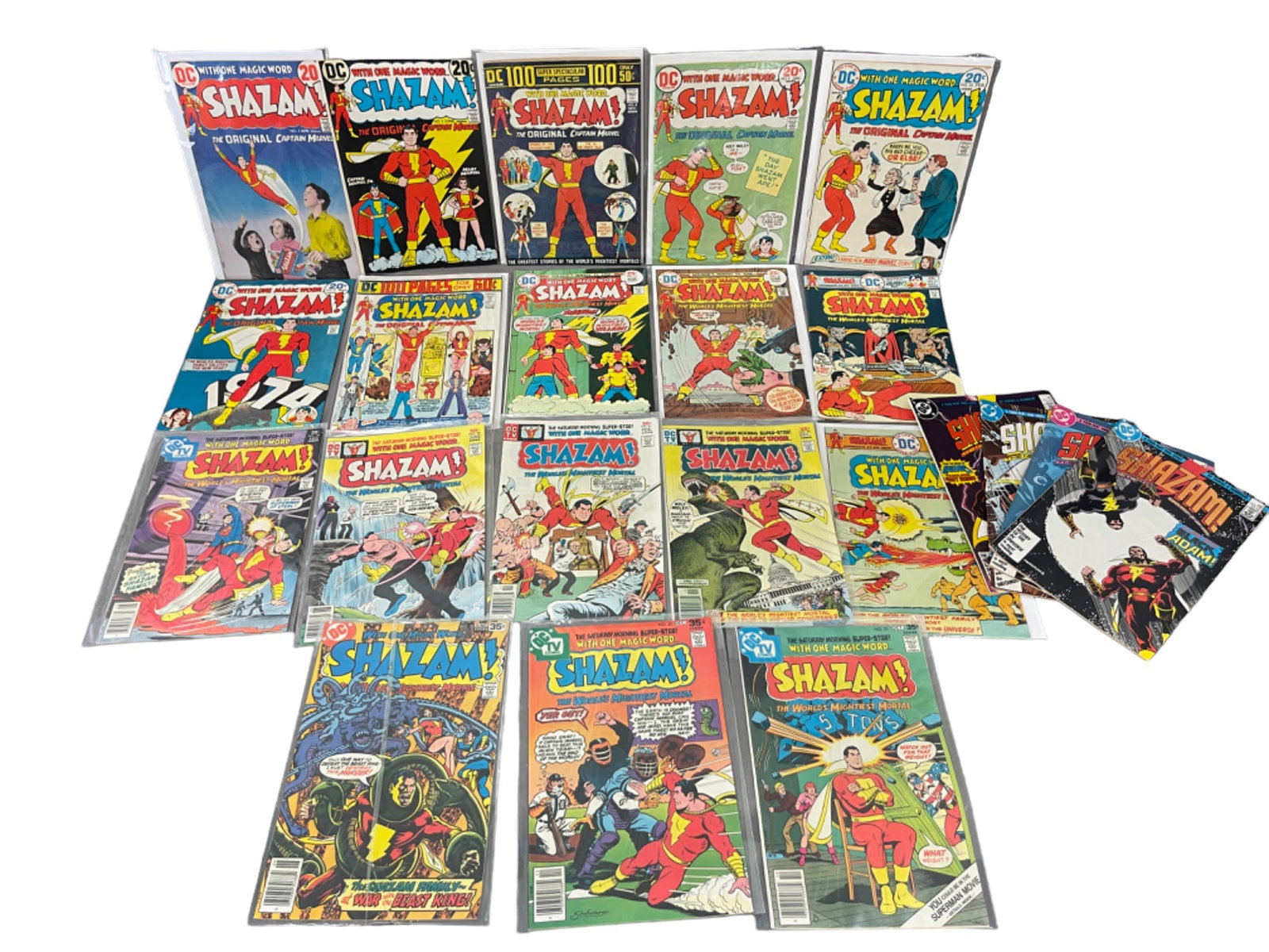 Shazam DC Comic Book Collection Lot of 22 (1 of 8)