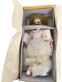 Collectibles Dolls lot of 2