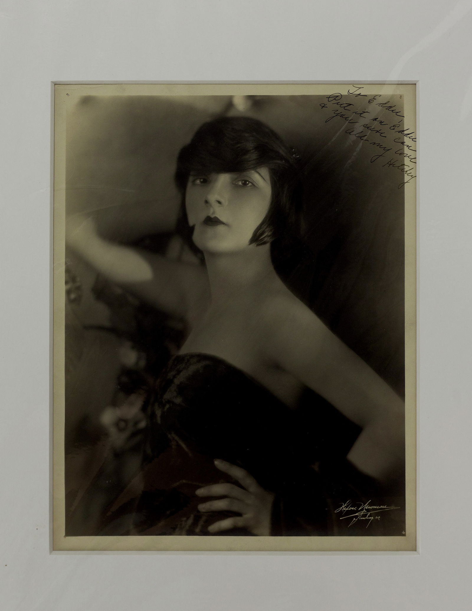 Vintage Glamour Silent Movie Actress Photo Signed Upper Right (1 of 6)