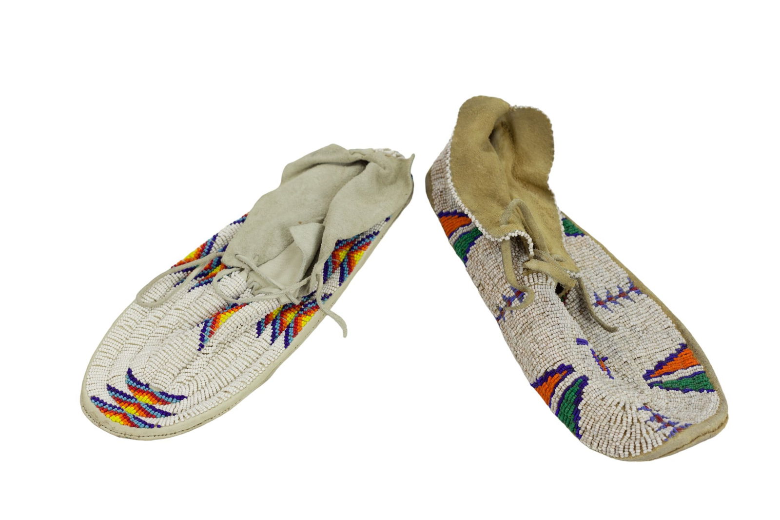 Old Native American Indian Beaded Moccasins Boots (1 of 3)