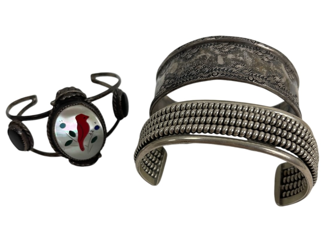 Vintage Native American Indian Navajo Sterling Silver Cuff Bracelets lot 3: Vintage Navajo Sterling Silver Cuff Bracelets lot 3, total weight 115.5