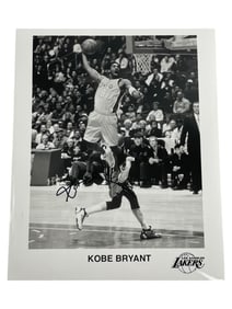 Los Angeles Lakers Kobe Bryant Signed B&W Photograph