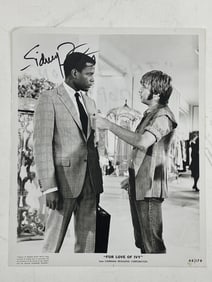 Sidney Portier Signed 8 x 10 B & W Autograph Photo