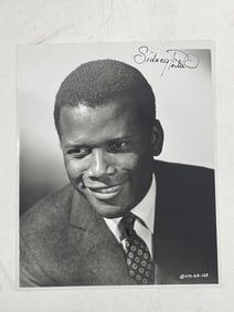 Sidney Portier Signed 8 x 10 B & W Autograph Photo