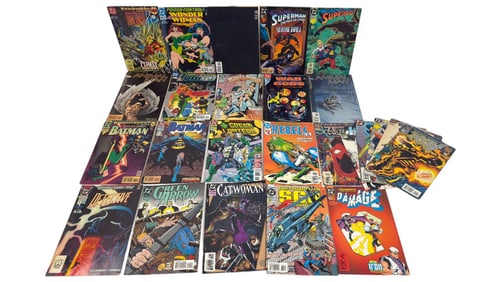 COMIC BOOK DC MARVEL COLLECTION LOT 25