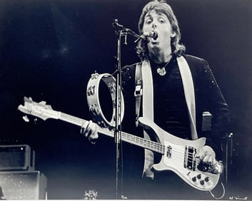 PHOTOGRAPH OF PAUL MCCARTNEY WINGS OVER AMERICA TOUR CONCERT PHOTO BY ED FINNELL 1976
