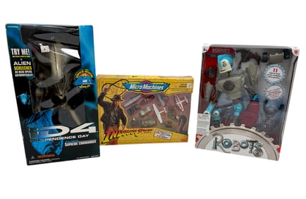 Vintage Indiana Jones Alien Robots Action Figure Lot 3 NIB