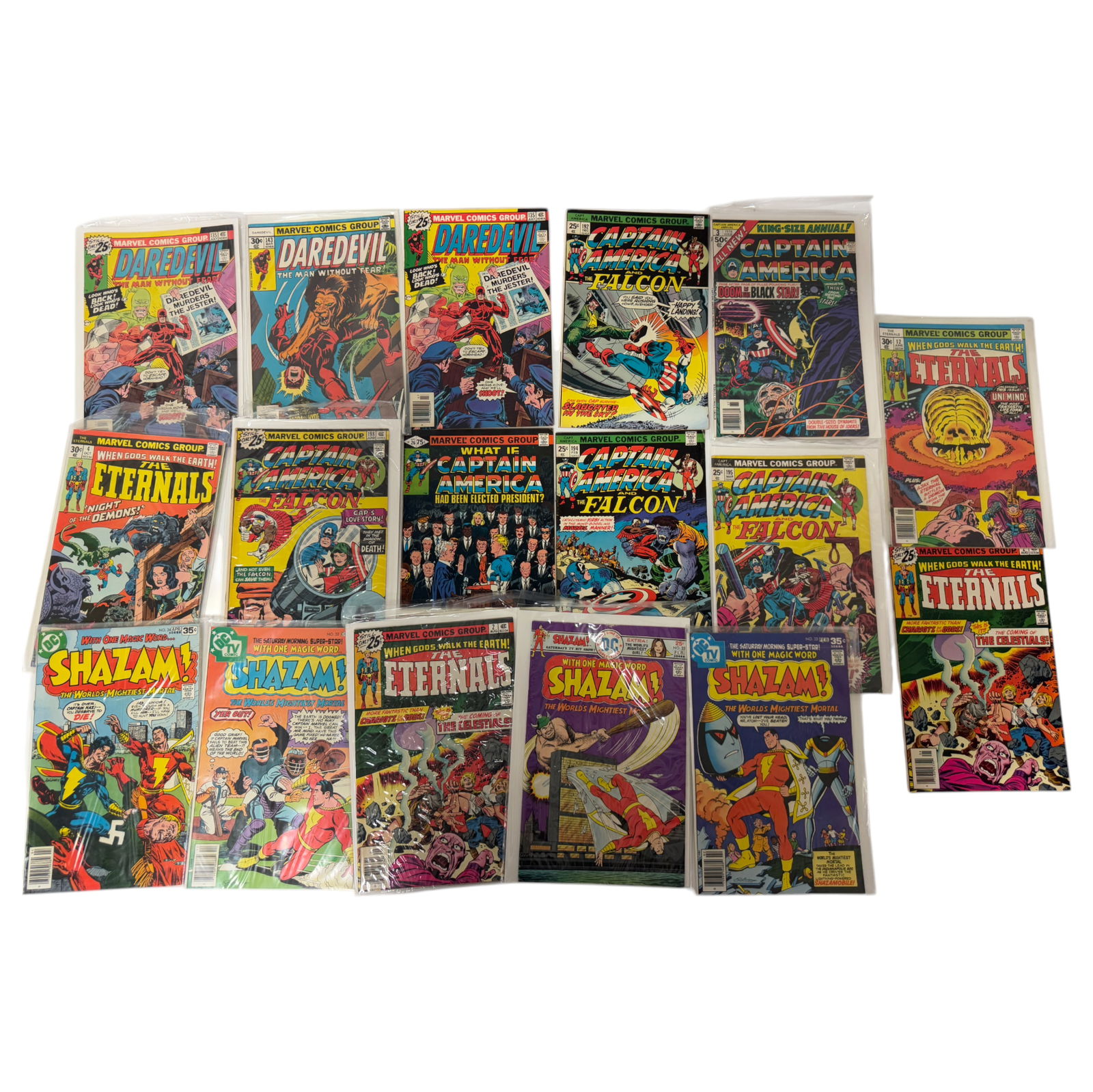Vintage  Comic Book  Marvel Collection Lot  17 (1 of 4)