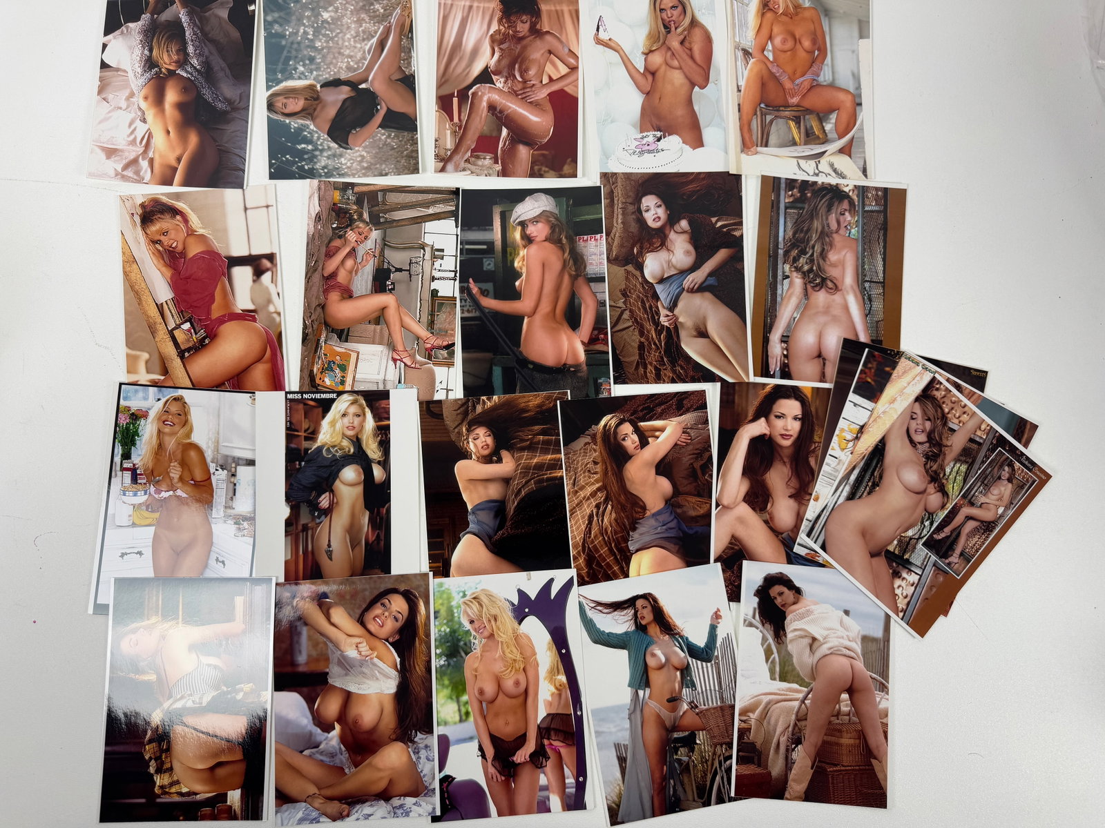 Vintage Pin Up Nude Female Model PLAYBOY Photo Photograph Collection Lot 25 PHOTOS: Vintage Pin Up Nude Female Model PLAYBOY Photo STUDIO Photograph FOR MAGAZINES Collection Lot 25 7" X 5"