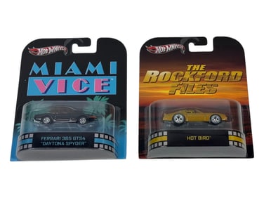 Hot Wheels Retro Entertainment Hot Bird & Ferrari 365 GTS4 "Daytona Spyder" Car Toy Lot