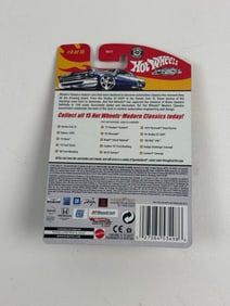 Hot Wheels Modern Classics '92 Ford Mustang Die-Cast Chassis