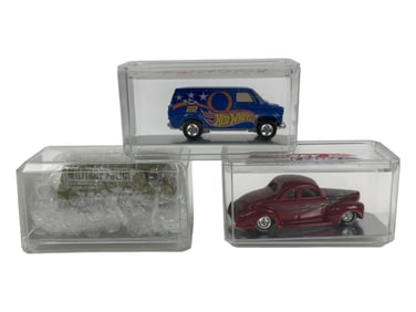 Hot Wheels Convention Charity Ford Transit Van '22, '40 Ford Coupe '21, Military Police '22 Car Toy