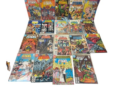 DC Teen Titans Comic Book Collection Lot