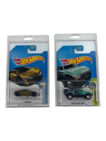 Hot Wheels '17 Acura NSX & Toyota Off-Road Truck Lot of 2