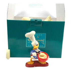 WDCC Disney Classic Collection Chef Donald Duck Something Cooking LE Figurine