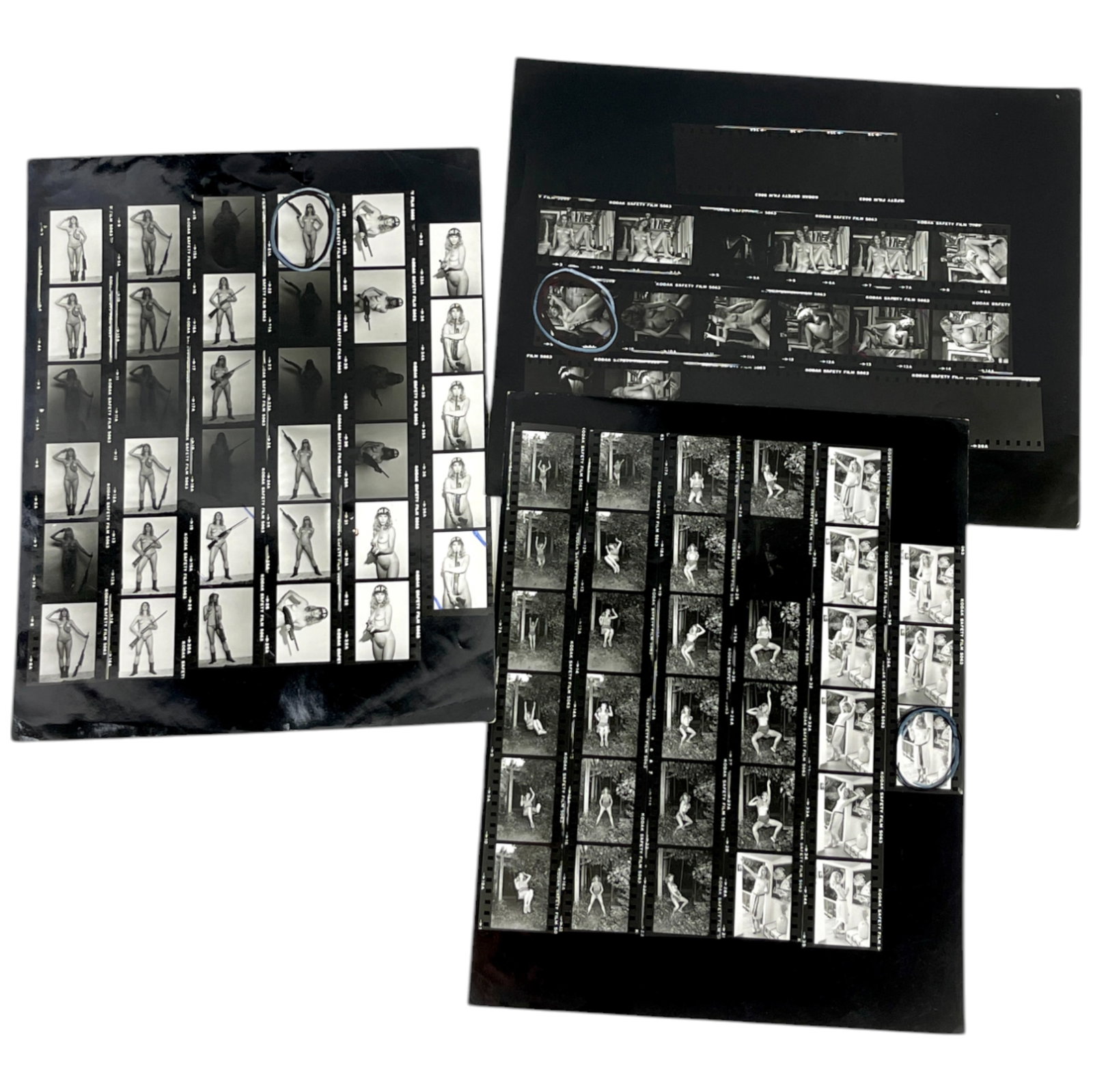 Original Vintage 1980s Contact Sheet Photos – Serena Czarnecki Pin-Up & Erotic Nude Photography: A rare and original vintage 1980s contact sheet featuring Serena Czarnecki in pin-up and erotic nude poses. This unique collection showcases multiple images on a single sheet, offering an intimate beh