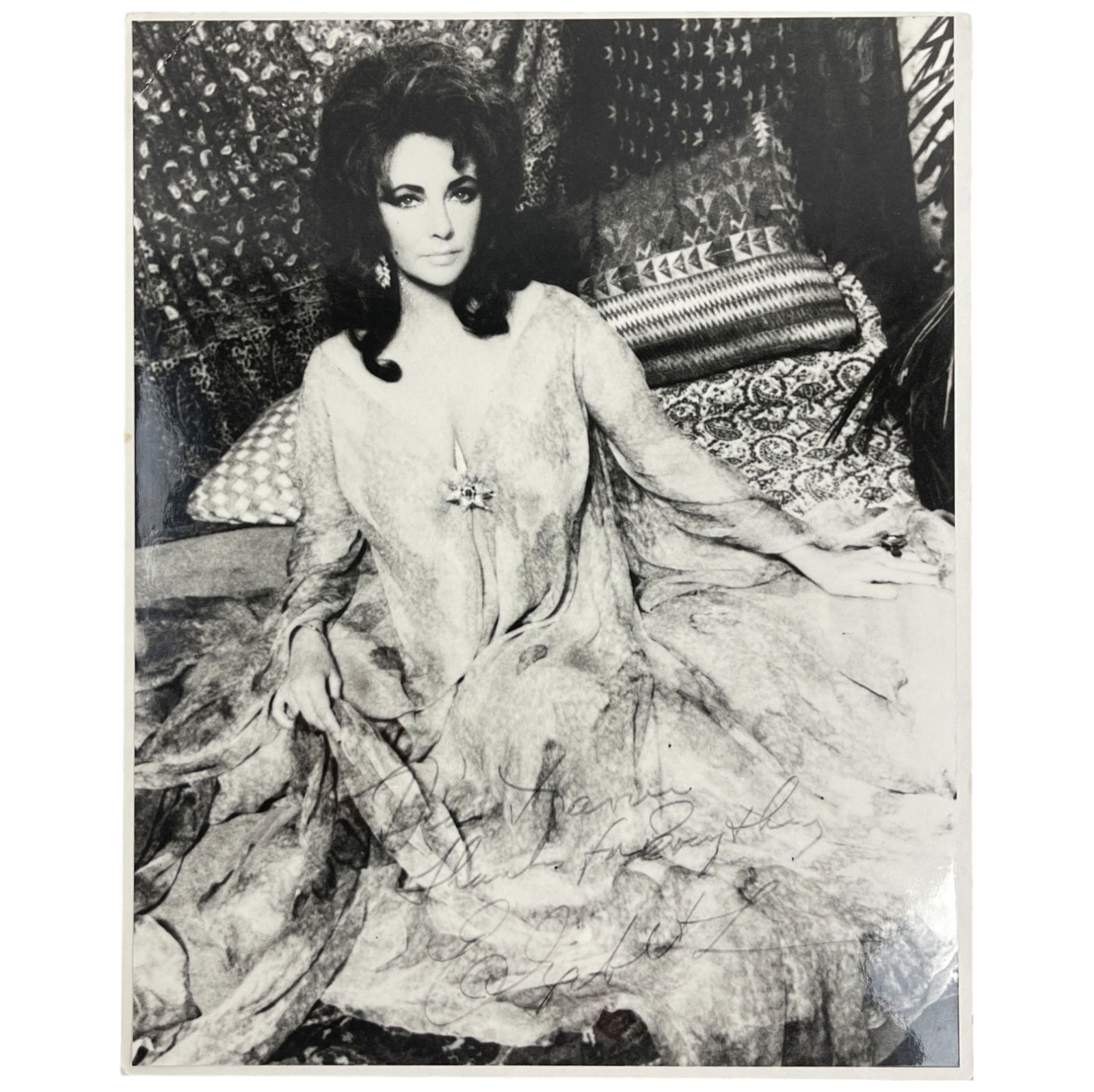 Elizabeth Warren Signed Original Black & White Photograph – Rare Collectible (1 of 4)