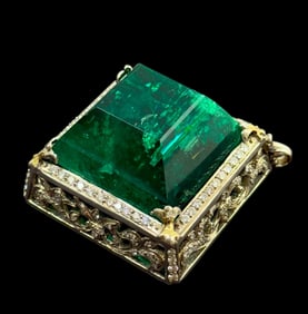 A magnificent and exceptionally rare natural Russian Emerald Pendant– GIA Certified, 312.79 Carats