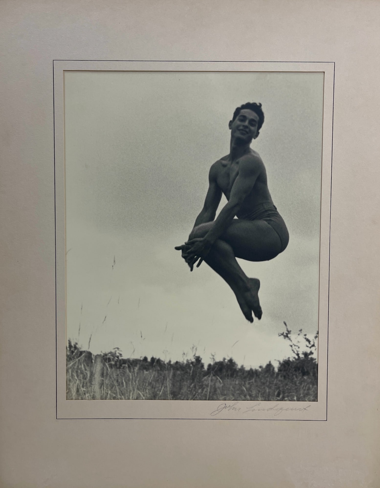 Edwin Townsend Original Gay Erotic Nude Male Photograph of Signed Bottom Right: Edwin Townsend - Original Gay Erotic Nude Male Photograph of Signed Bottom Right. Mounted to board with mat. Size: 8" x 20" photograph.