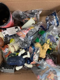 Vintage Marvel Action Figure and Cups Collection Lot Figurines and Toys