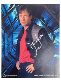 Kevin Sorbo as Captain Dylan Hunt Signed 8x10 Photograph