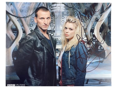 Billie Piper as Rose Tyler - Doctor Who Signed 8x10 Photograph