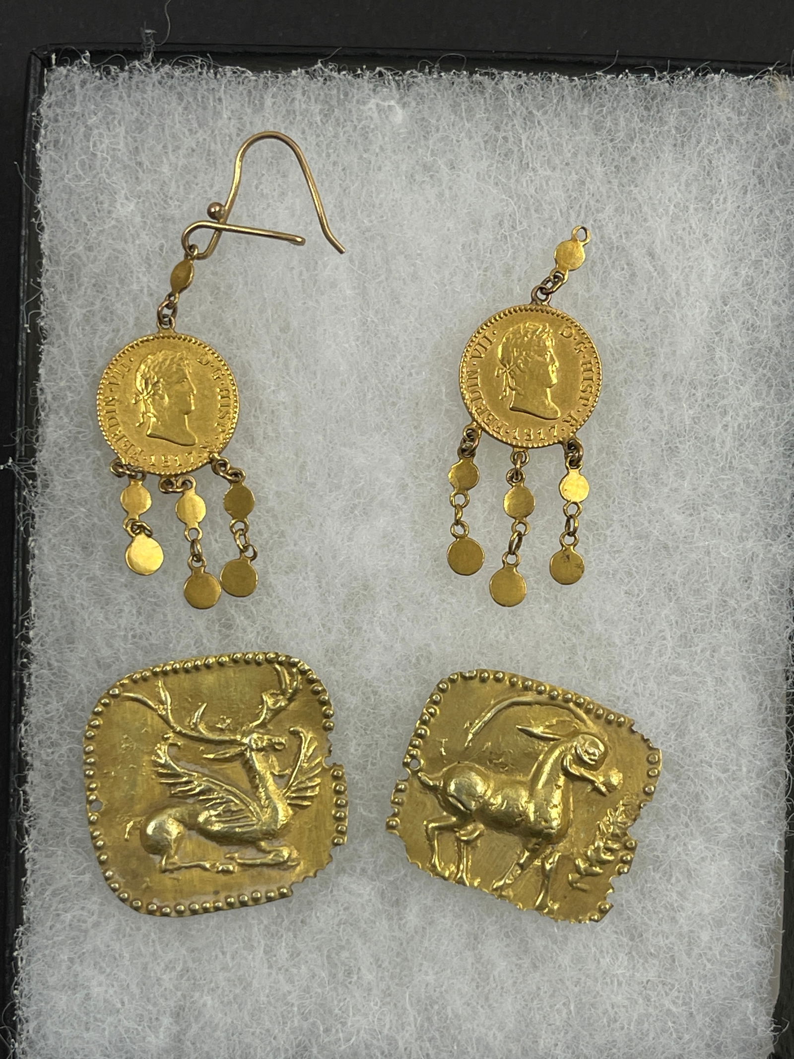 Ancient Gold High Karat Jewelry Coin Artifact Collection (1 of 3)