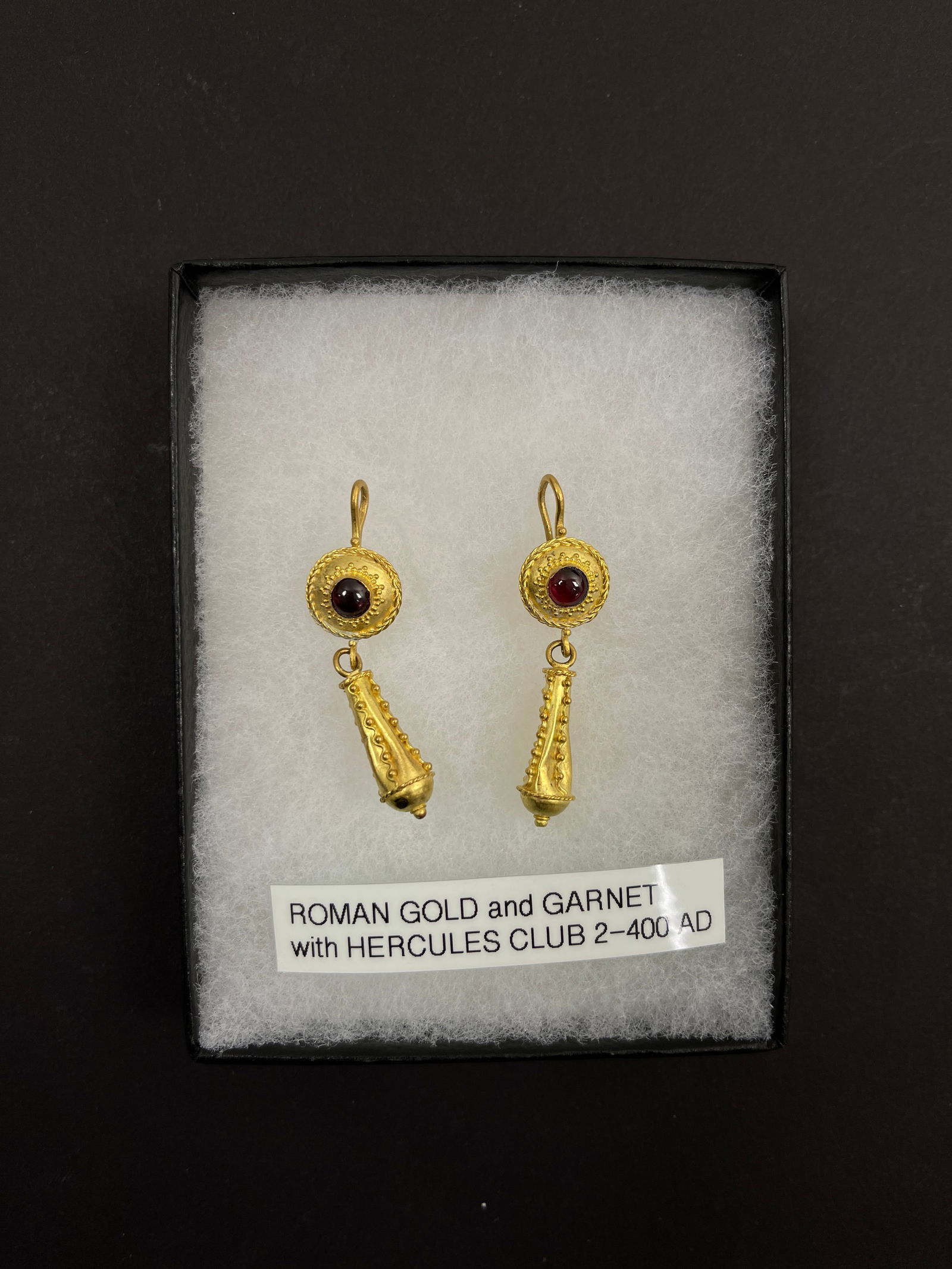 Ancient Roman Gold and Garnet Hercules Club High Karat Gold Earrings 2-400 AD (1 of 4)