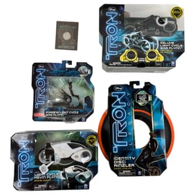 Tron Id Disc Rinzler And Figures