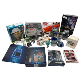 Star Wars Collectors Lot With Jocasta Nu And Gweedo Star Wars Nerf Blaster And C3P0 Mask