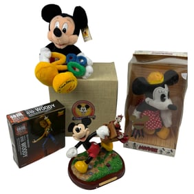 Picnic Timel Imited Edition Sculpture, And 1930S Nostalgia Minnie Made In Korea, Sci-Fi Revoltech