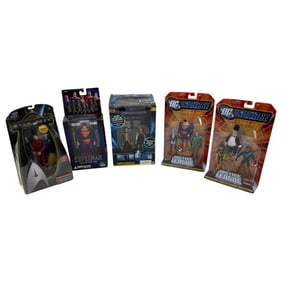 Vintage Doctor Who Tardis And Action Figures