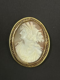 Antique Victorian 14k Gold Carved Shell Cameo Brooch Pendant