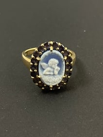 Antique Victorian 14k Gold Carved Cameo Ring