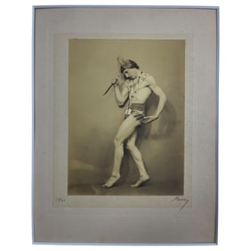 Nickolas Muray (1892-1965) 1921 Photograph of Leon Barte Pavlowa Balet, Pencil Signed