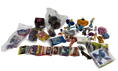 Vintage Star wars Sci-fi Trading Card and loose action figure Lot