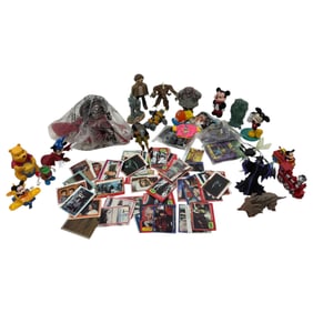 Vintage Star wars Sci-fi Trading Card and loose action figure Lot