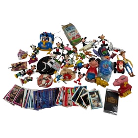 Vintage Star wars Sci-fi Trading Card and loose action figure Lot