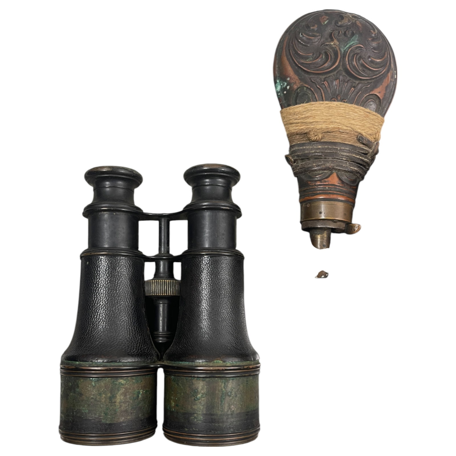 James C. Bartlett US Civil War Union 2nd Lieutenant Ambrotype Photo, Binoculars and Powder Flask: James C. Bartlett US Civil War Union 2nd Lieutenant Ambrotype Photo, Binoculars and Powder Flask.